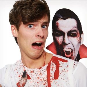 Count Dracula Vampire'`Selfie’ T-Shirt Halloween Costume