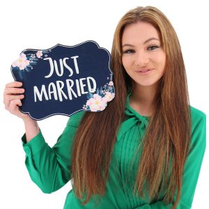 'Just Married' Vintage UV Printed Word Board Photo Booth Sign Prop
