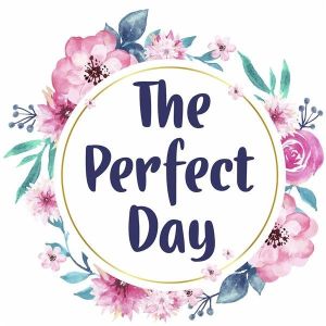 ‘The Perfect Day’ Flower Wreath Wedding Word Board Photo Booth Prop